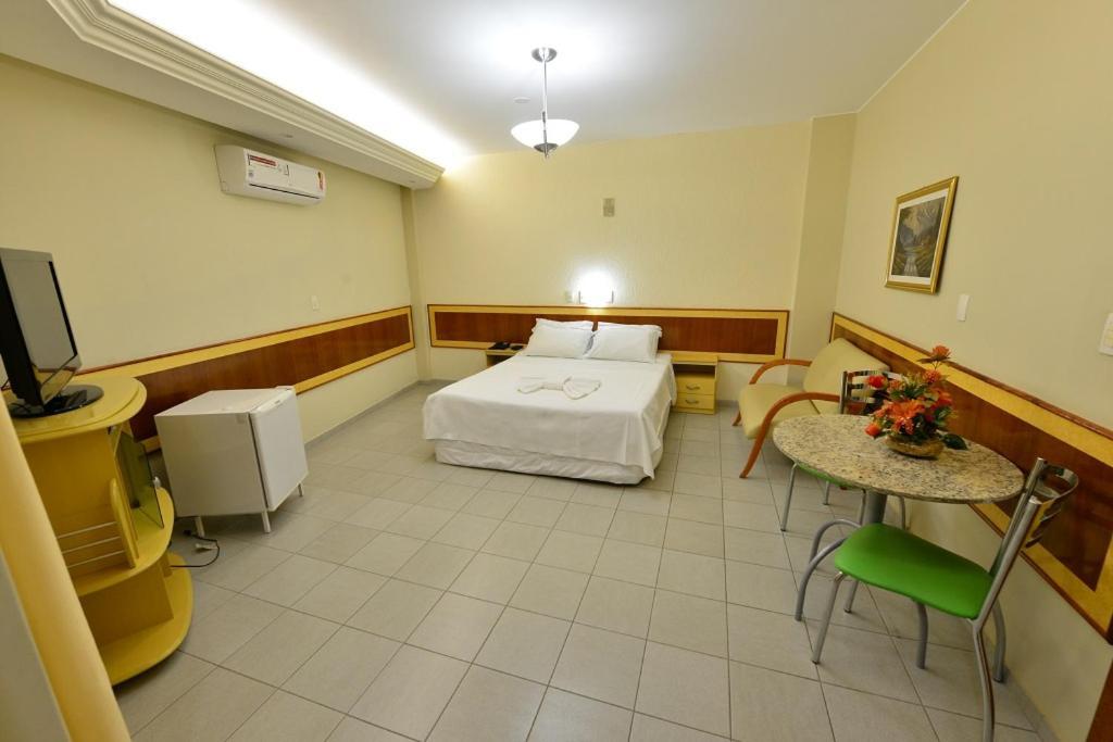 Vind'S Plaza Hotel Caratinga Eksteriør billede